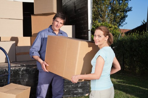 Residential moving support in To with access and parking considerations